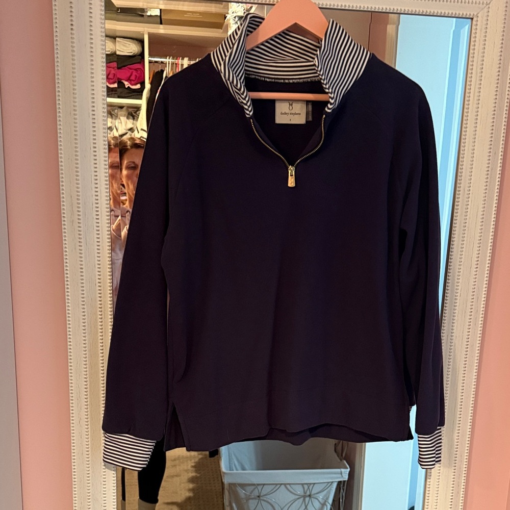 LNC-Dudley Stephens  - size sm-Navy Pullover with Striped Detail